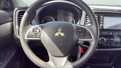 2018 Mitsubishi Outlander ES