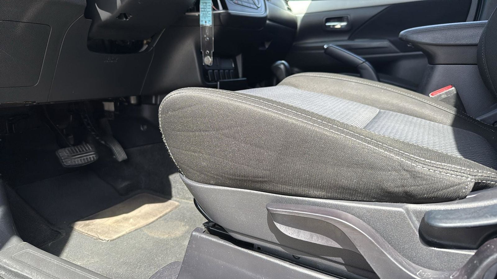 2018 Mitsubishi Outlander ES