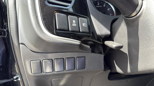 2018 Mitsubishi Outlander ES