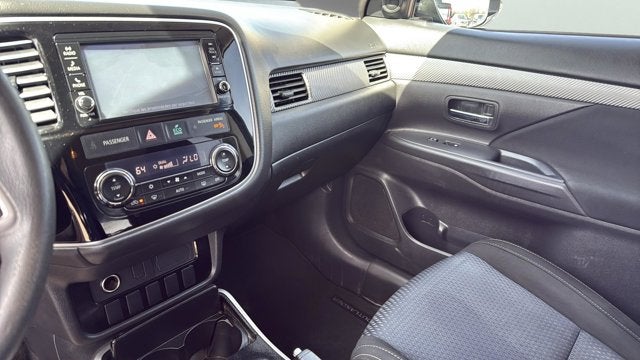 2018 Mitsubishi Outlander ES