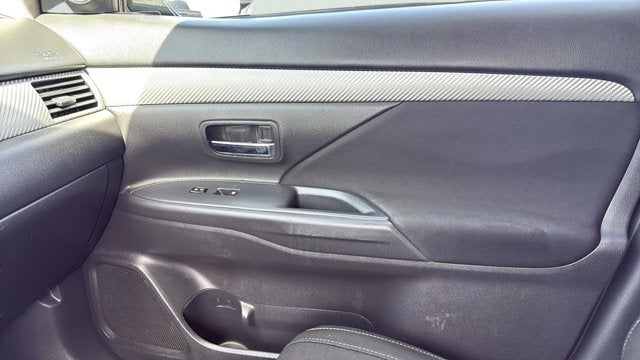 2018 Mitsubishi Outlander ES