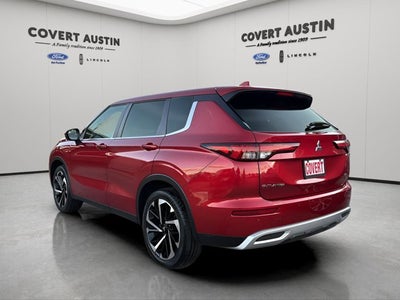 2024 Mitsubishi Outlander SE