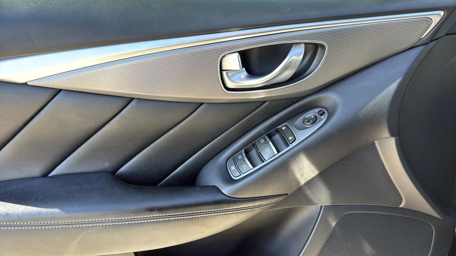 2014 INFINITI Q50 Sport