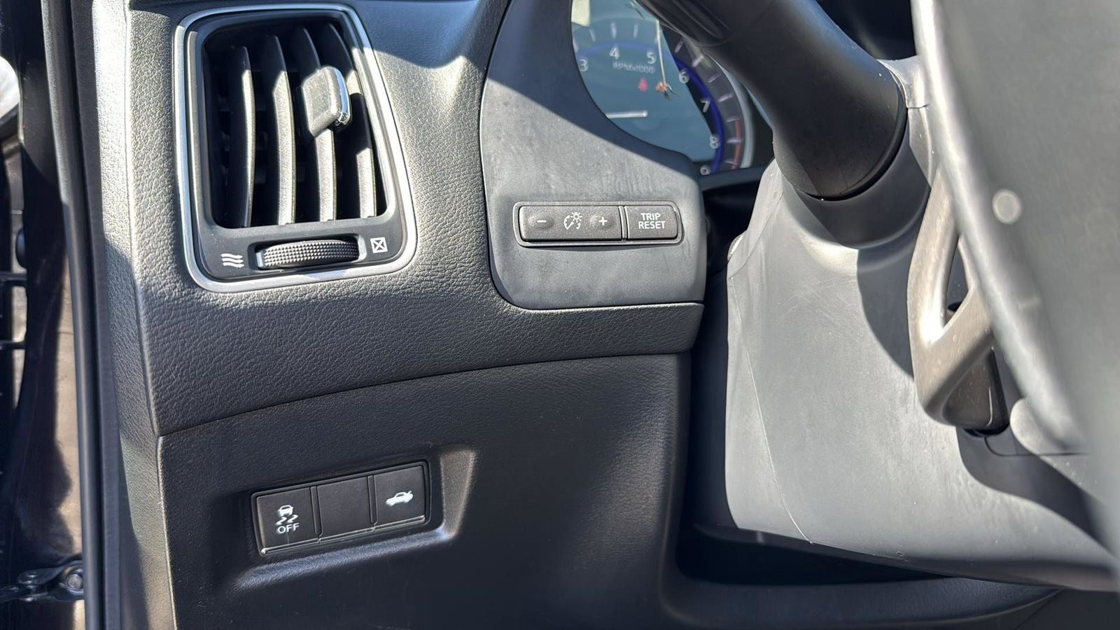 2014 INFINITI Q50 Sport