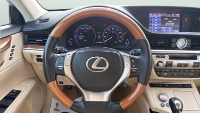 2014 Lexus ES 300h