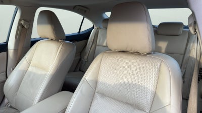 2014 Lexus ES 300h