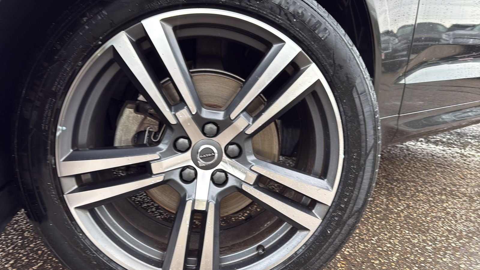 2019 Volvo XC60 T5 Momentum