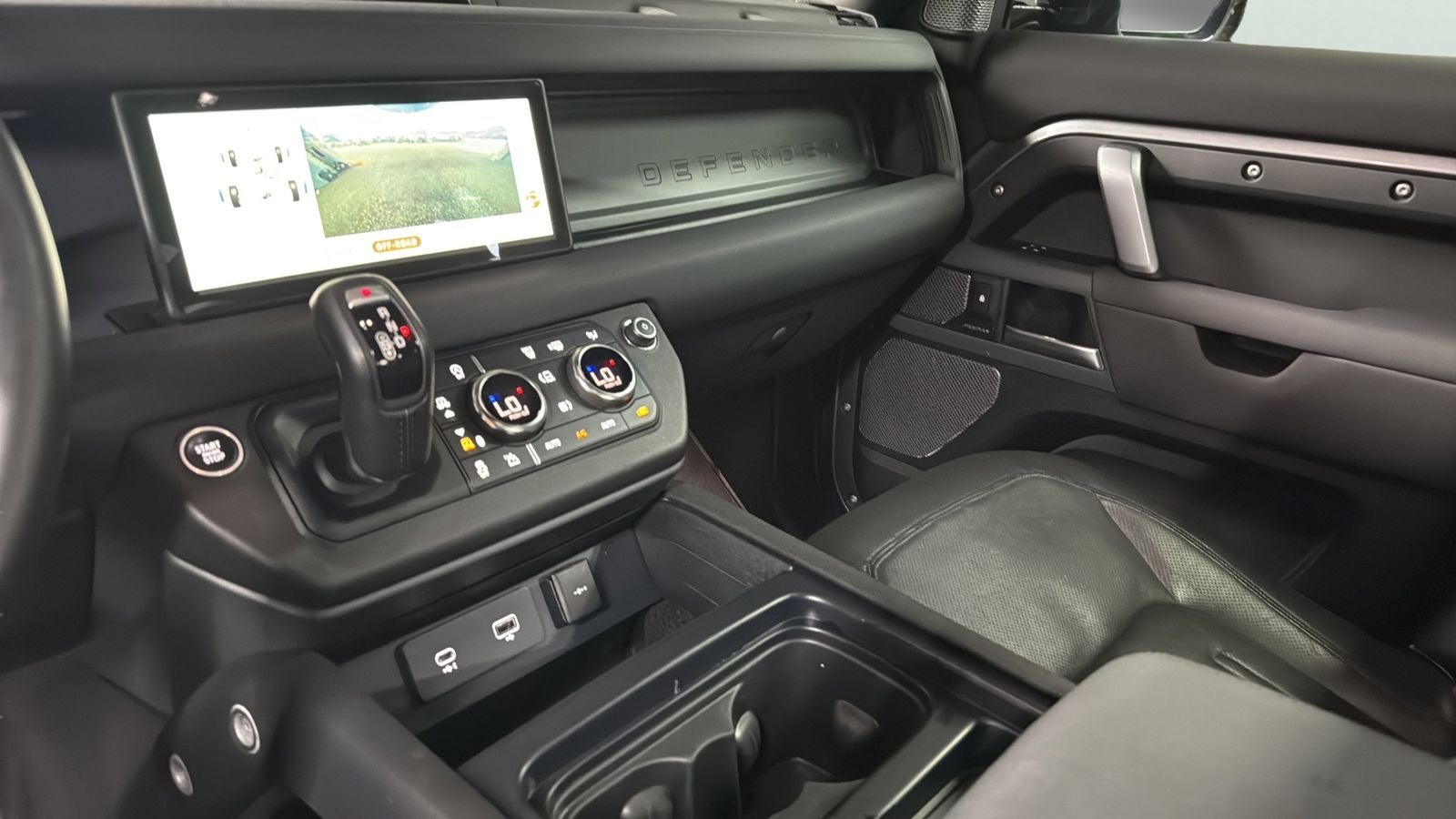 2021 Land Rover Defender 110 X-Dynamic SE