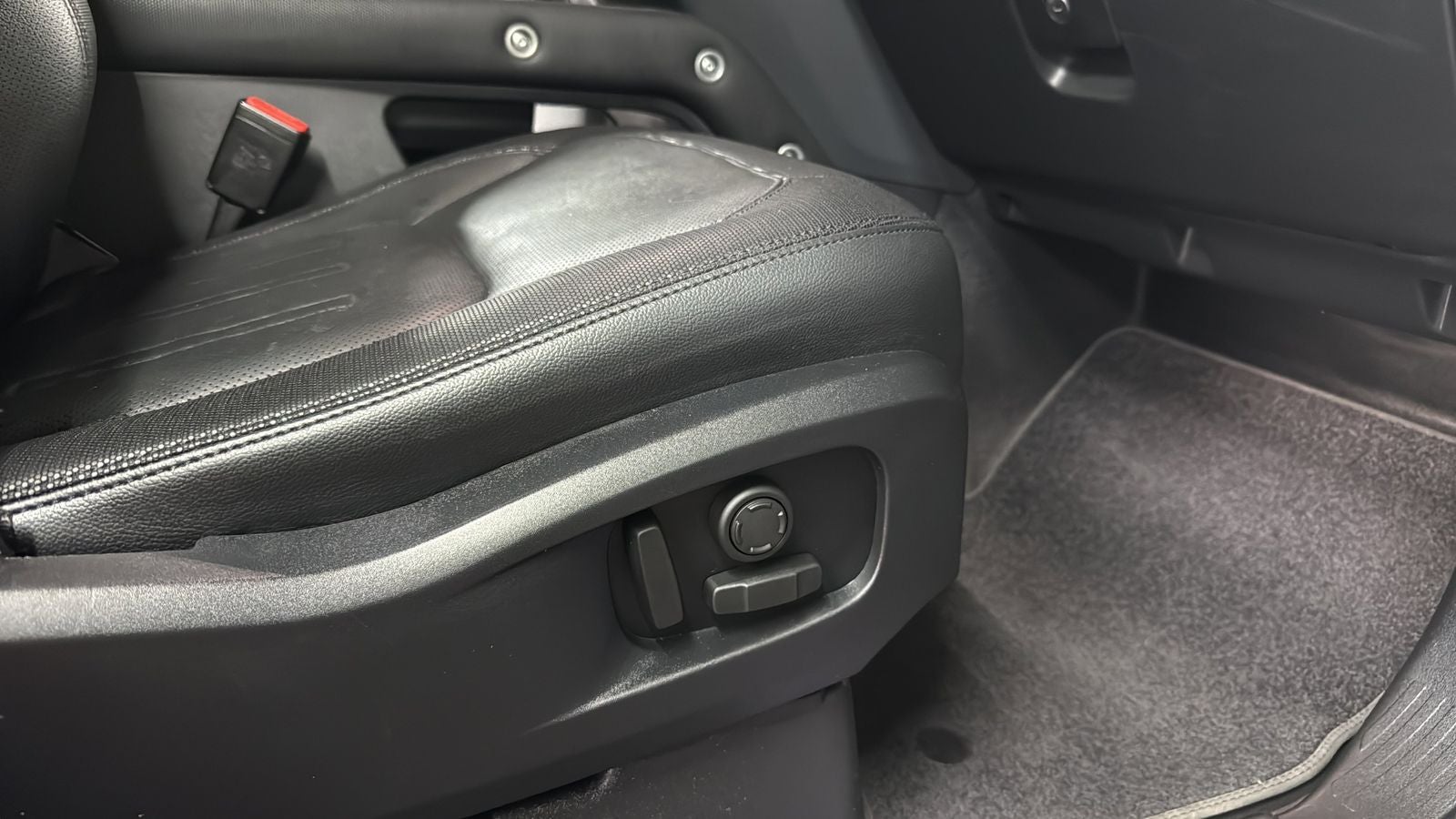2021 Land Rover Defender 110 X-Dynamic SE