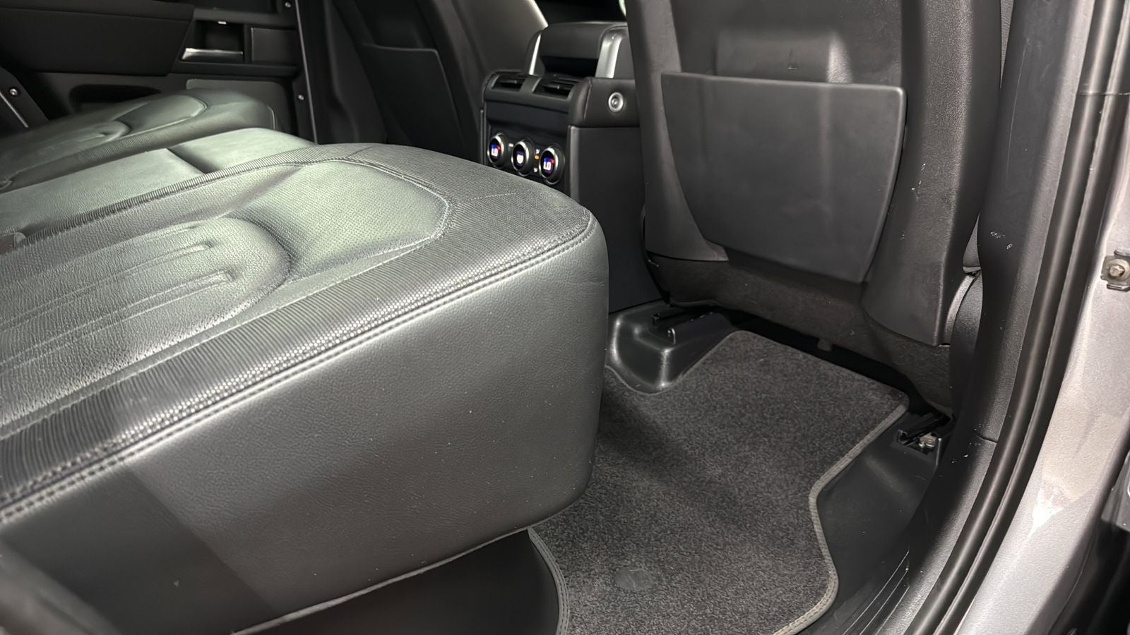 2021 Land Rover Defender 110 X-Dynamic SE