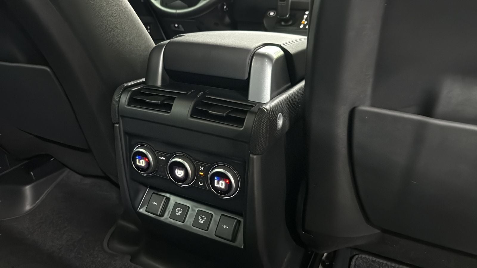 2021 Land Rover Defender 110 X-Dynamic SE