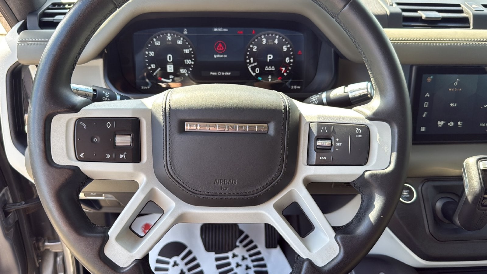 2020 Land Rover Defender 110 SE