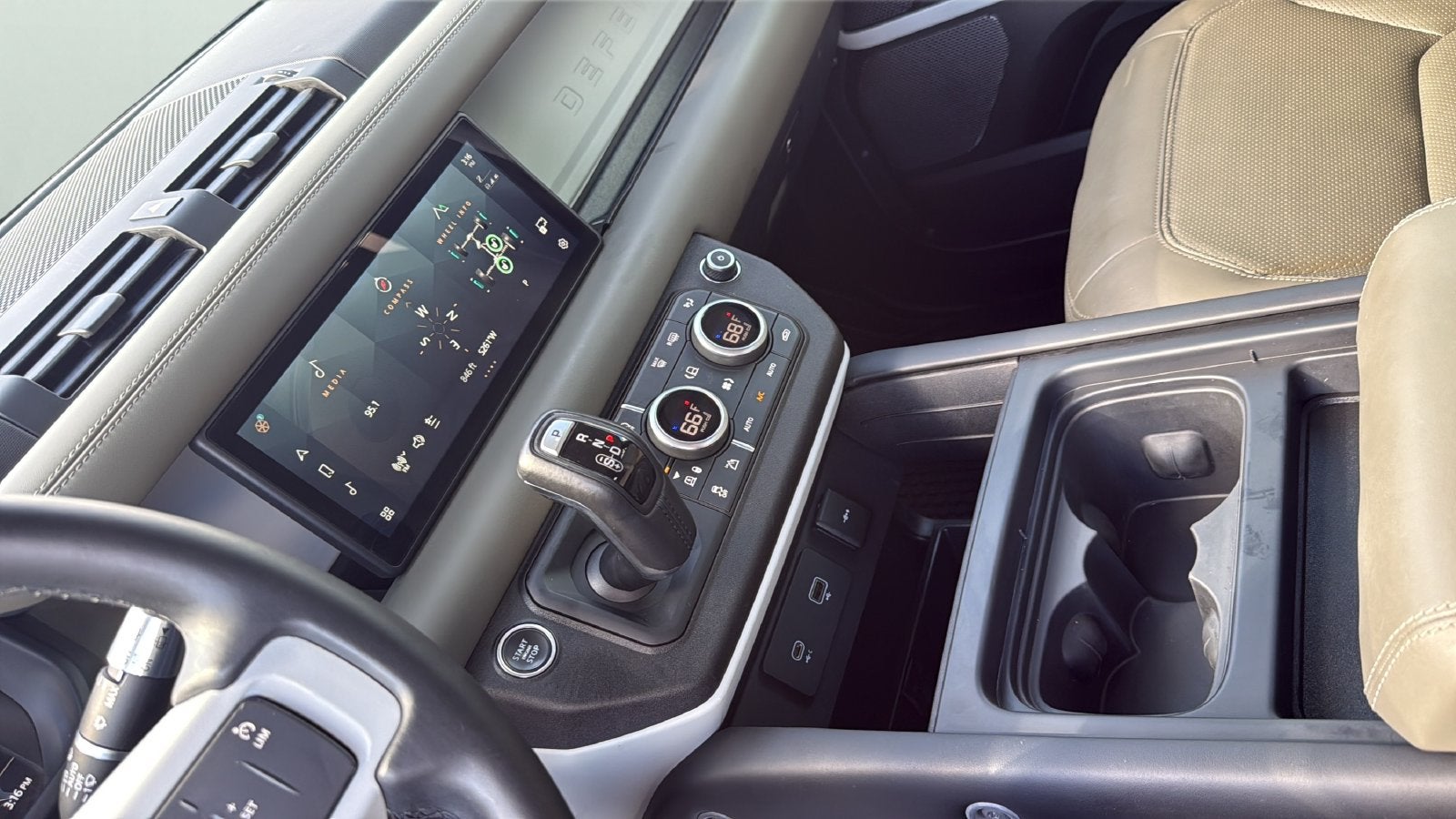 2020 Land Rover Defender 110 SE