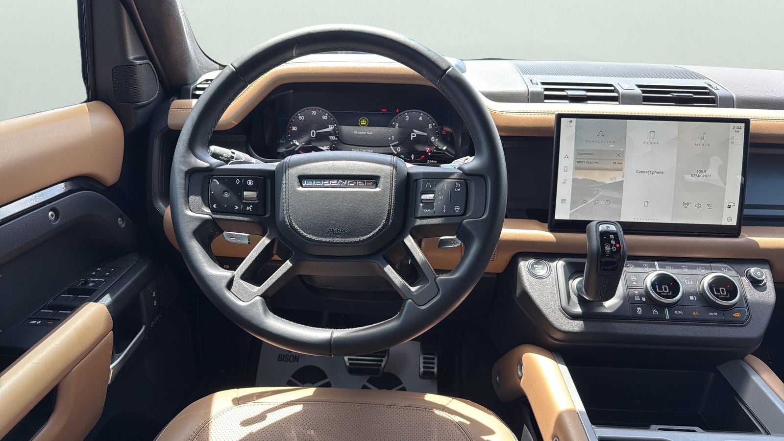 2025 Land Rover Defender 110 V8