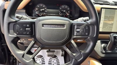 2025 Land Rover Defender 110 V8