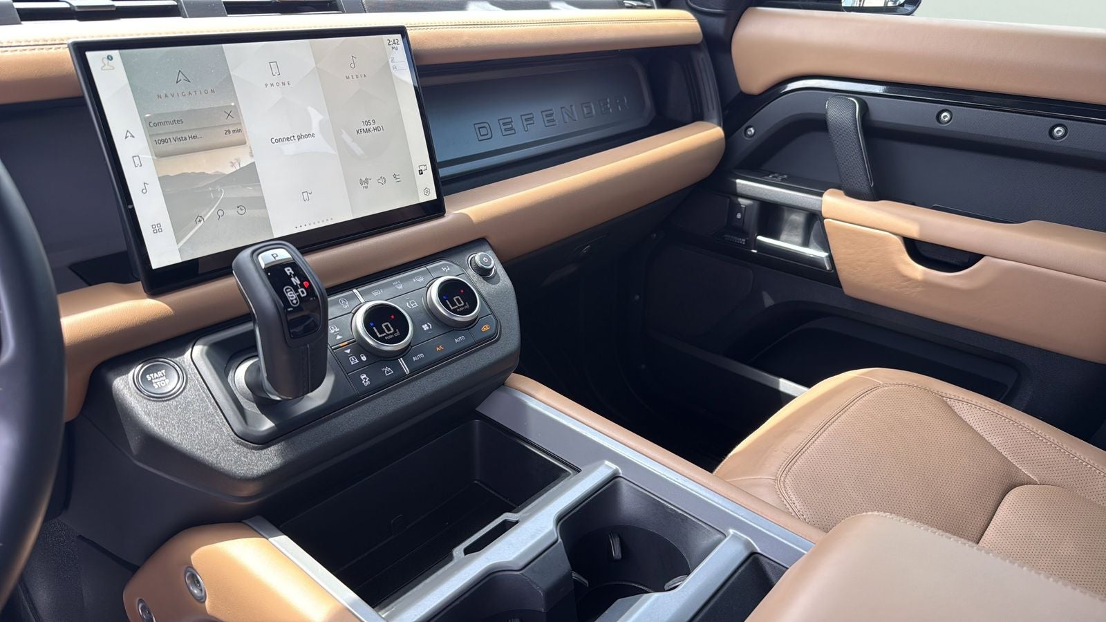 2025 Land Rover Defender 110 V8