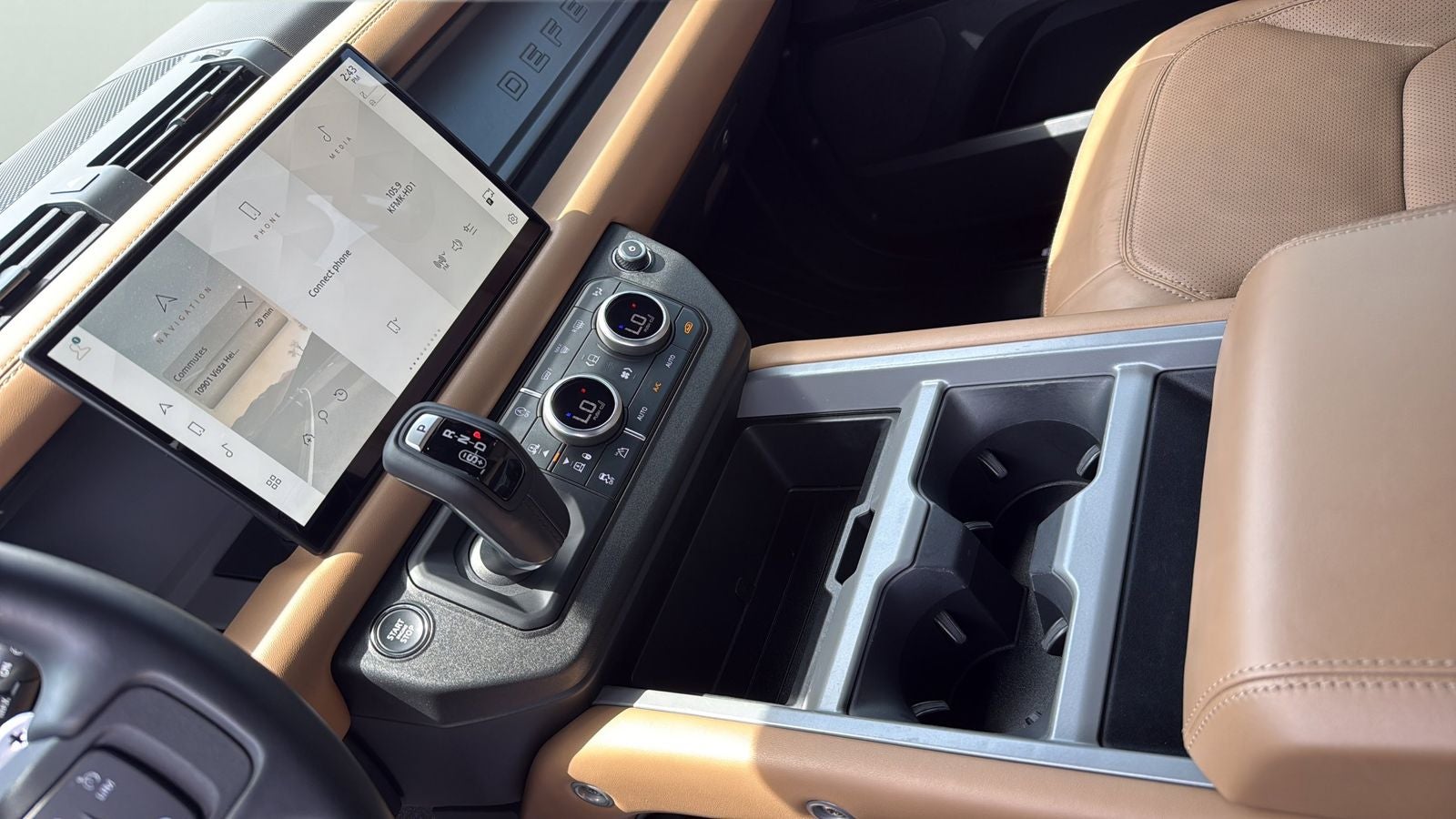 2025 Land Rover Defender 110 V8