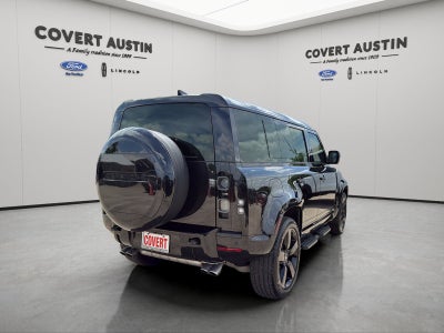 2025 Land Rover Defender 110 V8