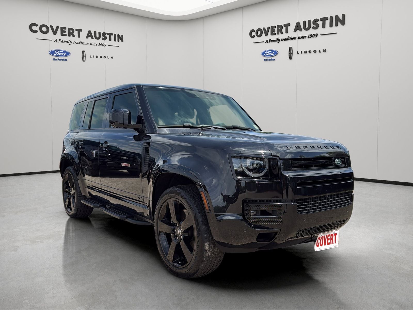 2025 Land Rover Defender 110 V8