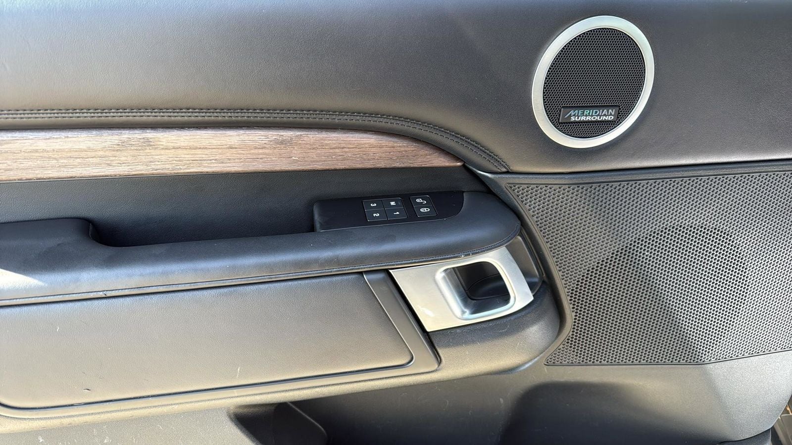 2020 Land Rover Discovery HSE Luxury