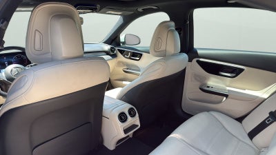 2022 Mercedes-Benz C-Class C 300