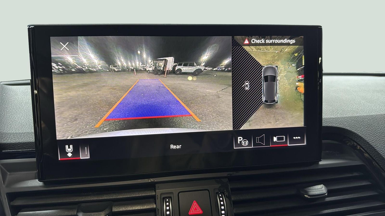 2023 Audi SQ5 Prestige quattro