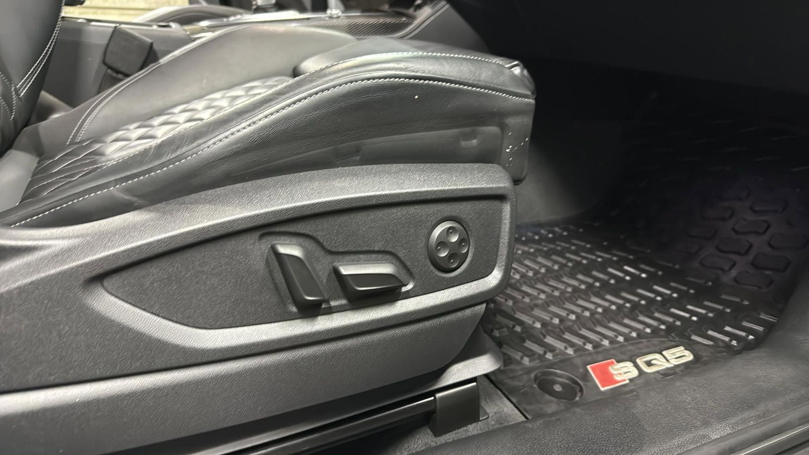 2023 Audi SQ5 Prestige quattro