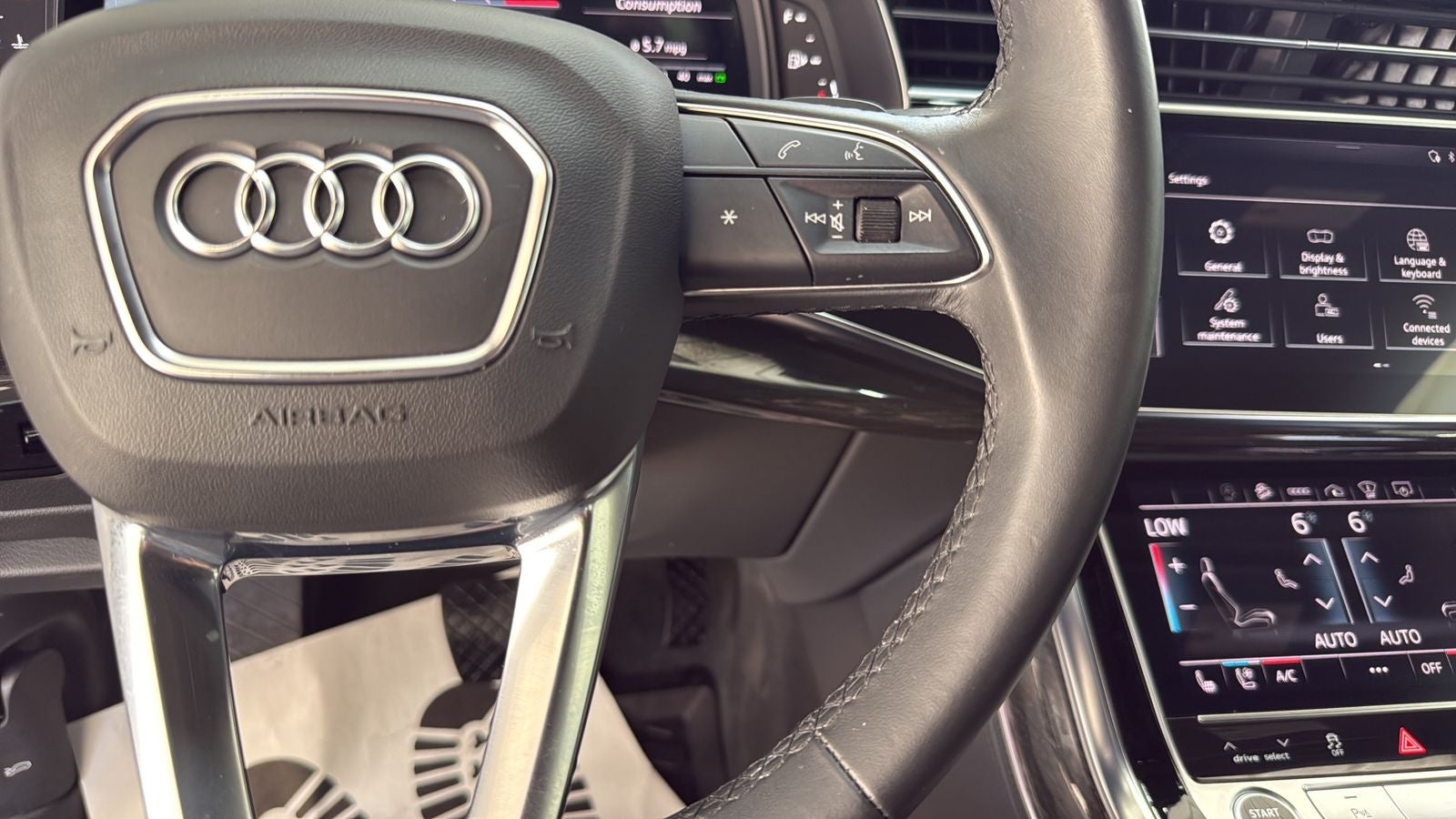 2022 Audi Q7 55 Prestige quattro