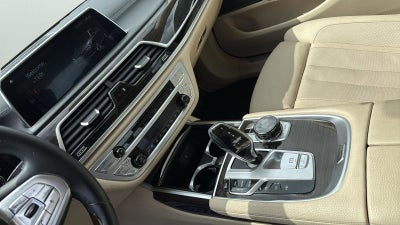 2019 BMW 7 Series 740i