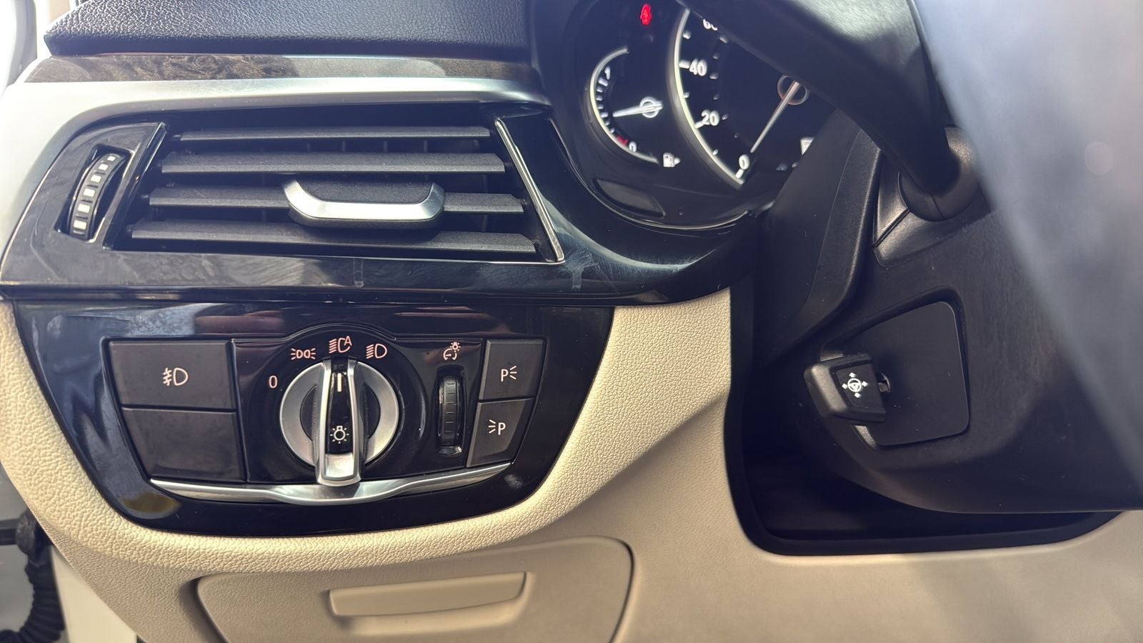 2019 BMW 5 Series 540i