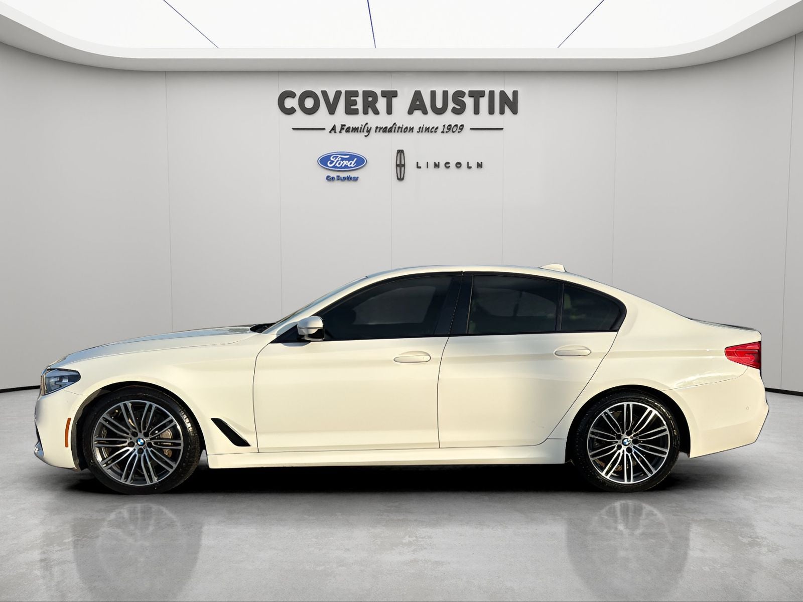 2019 BMW 5 Series 540i