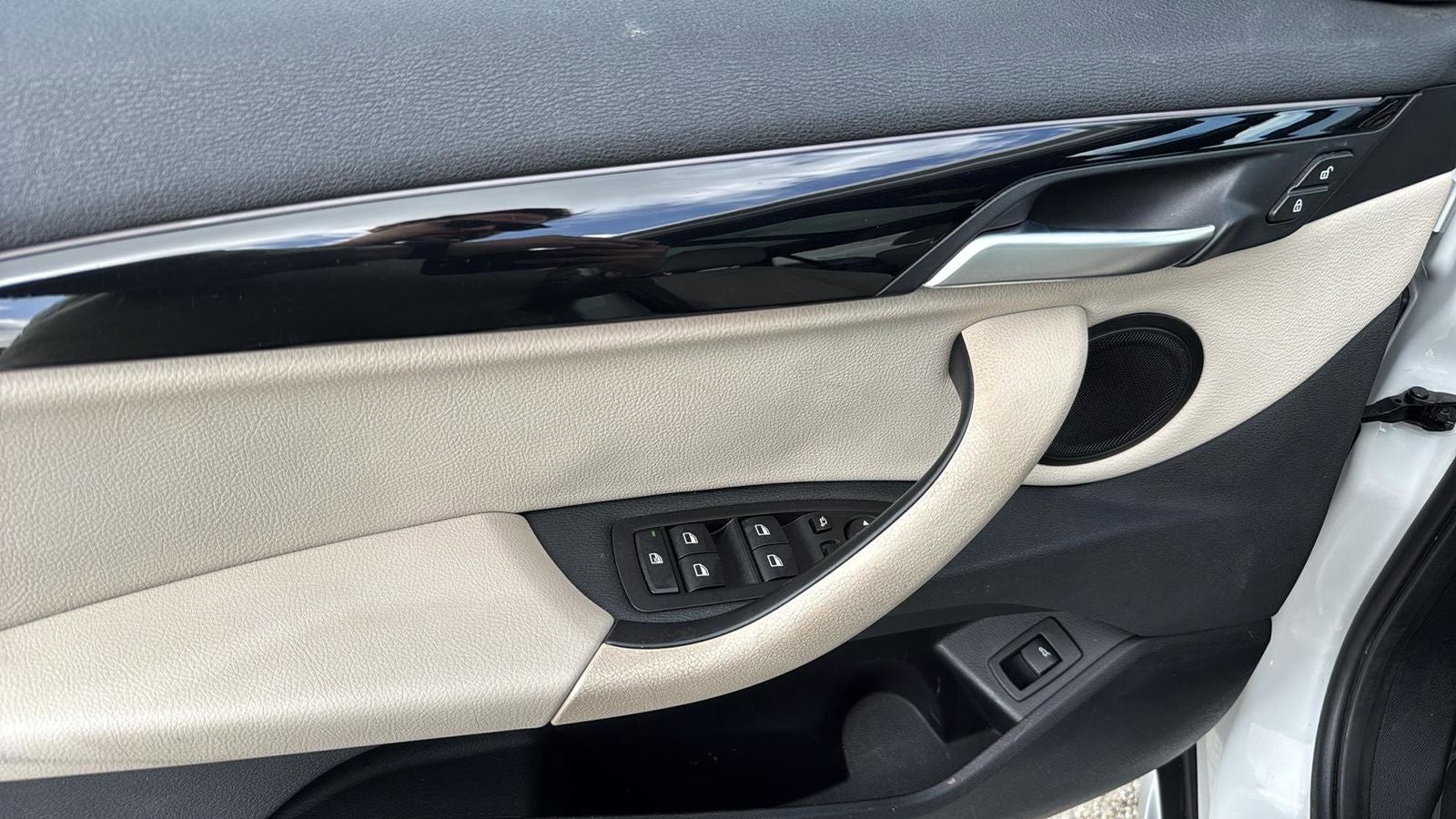 2021 BMW X1 sDrive28i