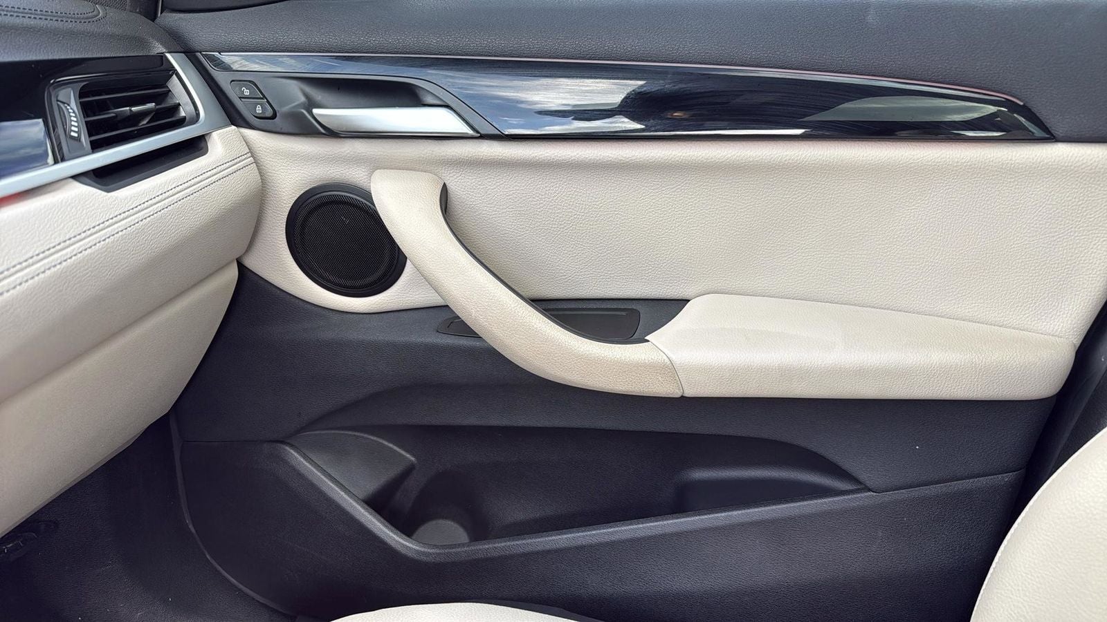 2021 BMW X1 sDrive28i