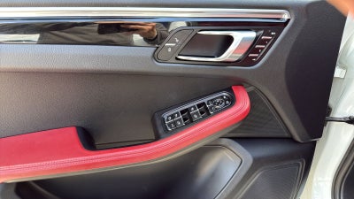 2018 Porsche Macan Sport Edition