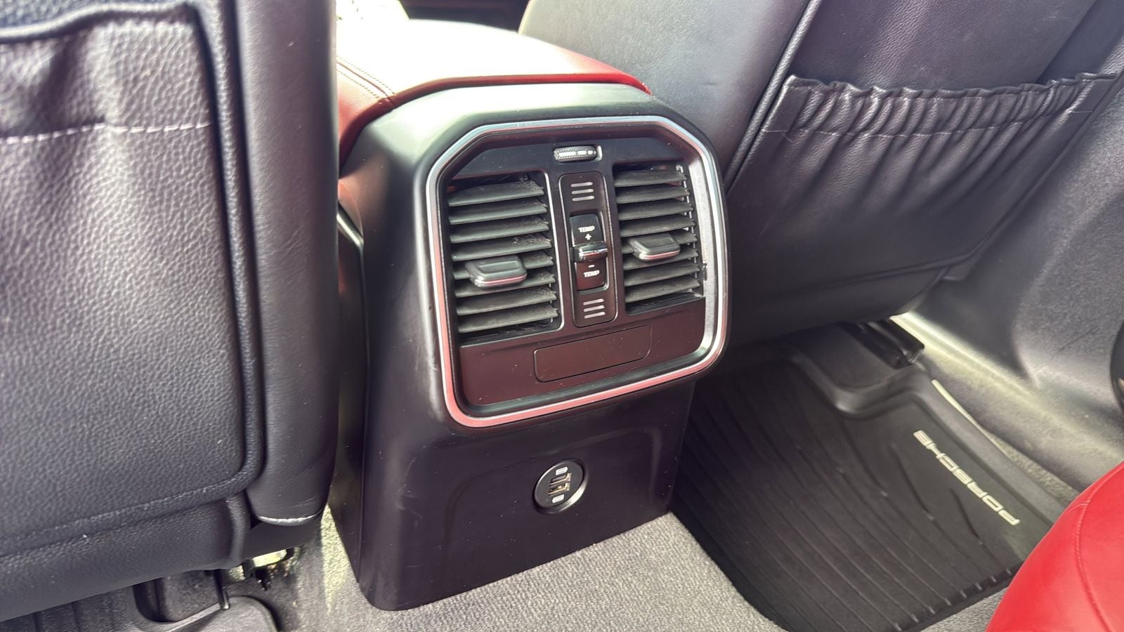 2018 Porsche Macan Sport Edition