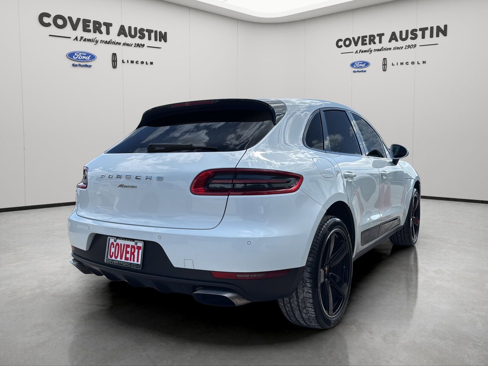 2018 Porsche Macan Sport Edition