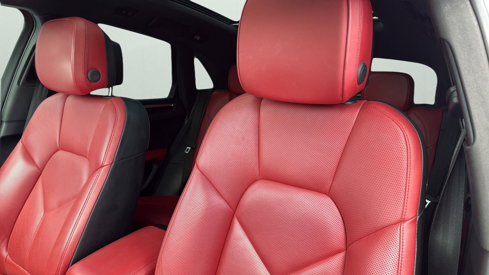 2018 Porsche Macan Sport Edition