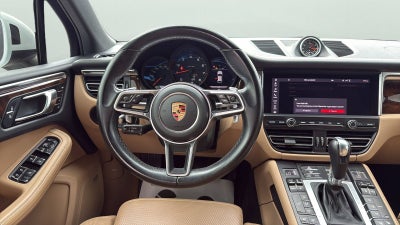 2020 Porsche Macan Base