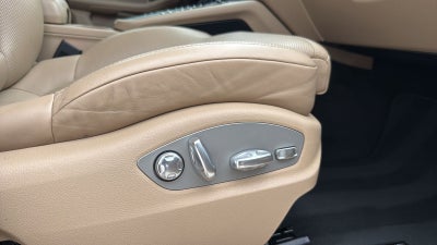 2020 Porsche Macan Base