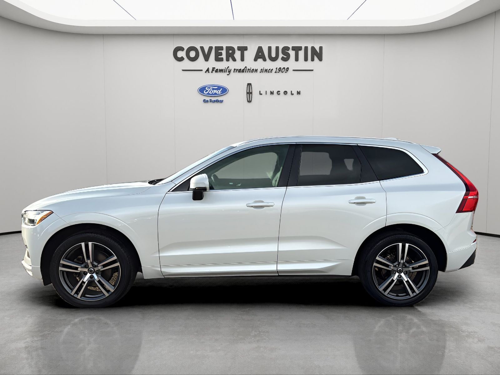 2021 Volvo XC60 T5 Momentum