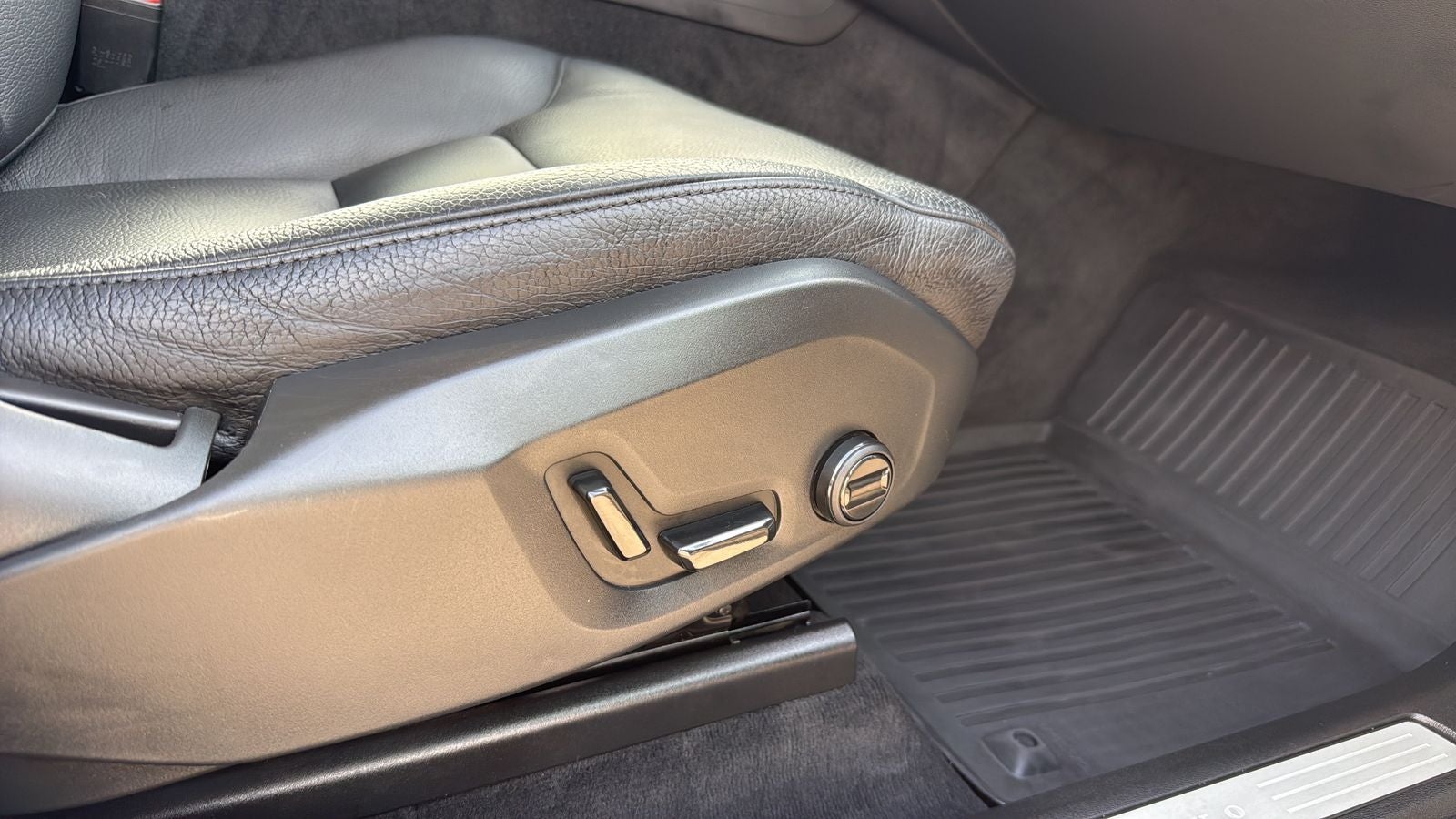 2021 Volvo XC60 T5 Momentum