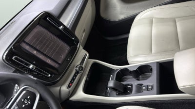 2022 Volvo XC40 Momentum