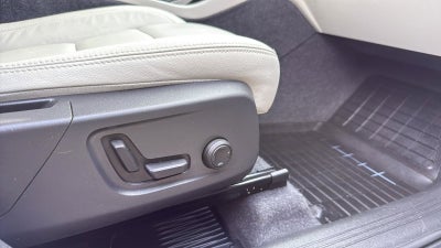 2022 Volvo XC40 Momentum